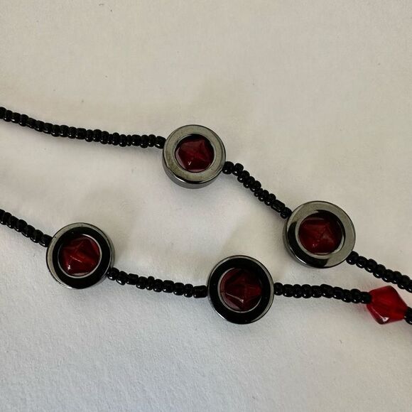 Red beaded hematite necklace - Picture 6 of 9